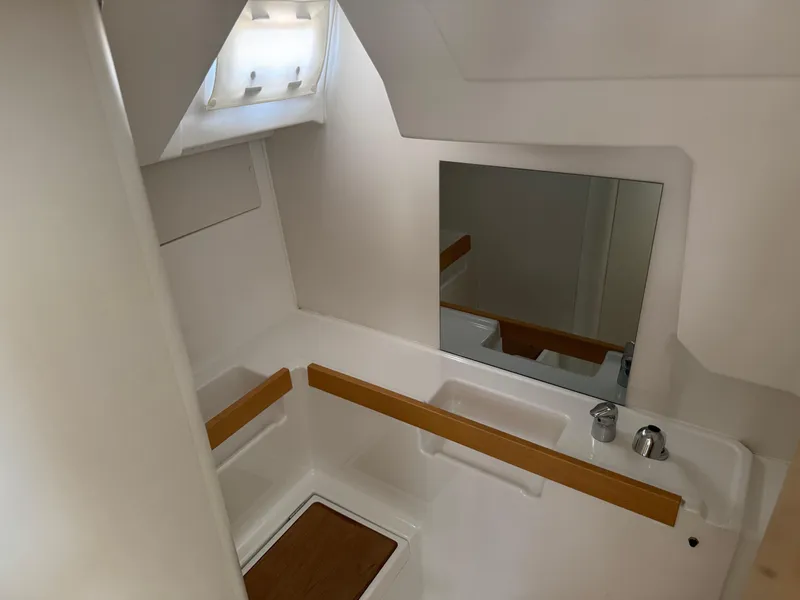 Slide: The Image of Beneteau Oceanis 38 2014 - 46