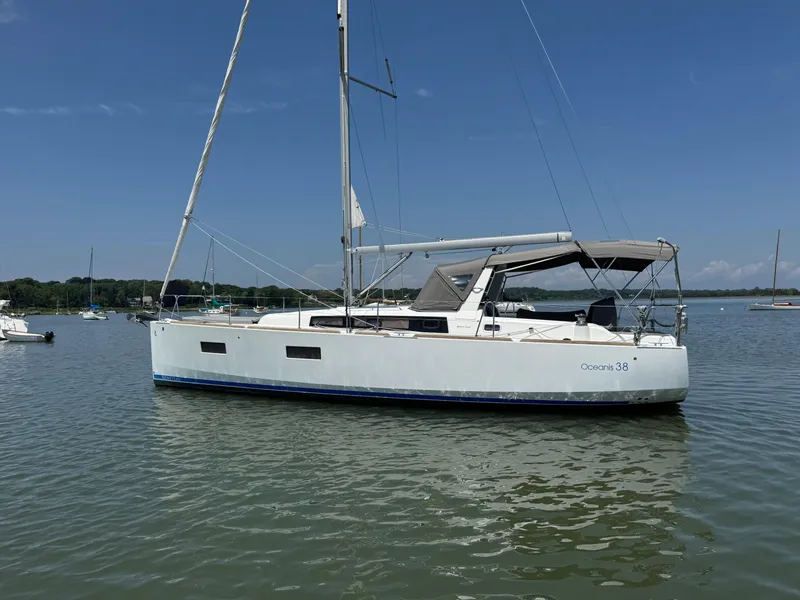 Slide: The Image of Beneteau Oceanis 38 2014 - 5