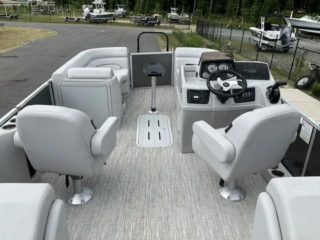 Slide: The Image of G3 Suncatcher 322RC 2023 - 6