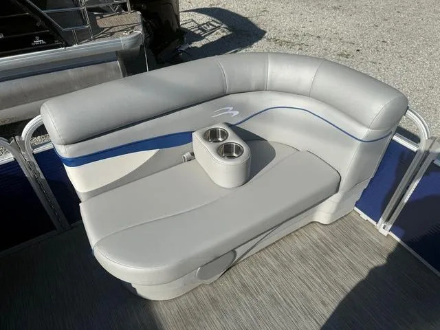 Slide: The Image of Bennington 188 SLV 2021 - 5