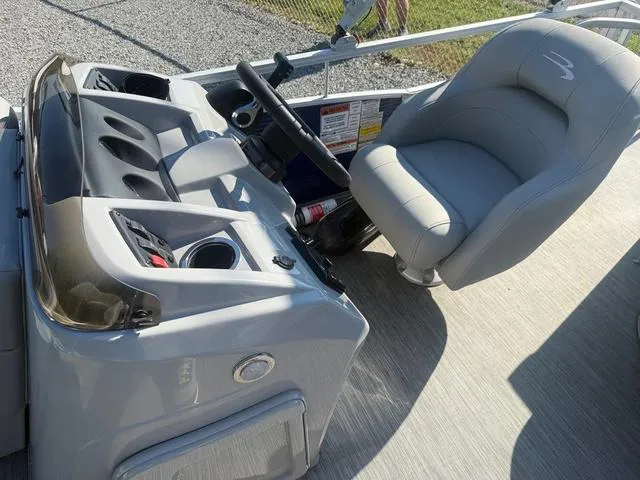 Slide: The Image of Bennington 188 SLV 2021 - 7