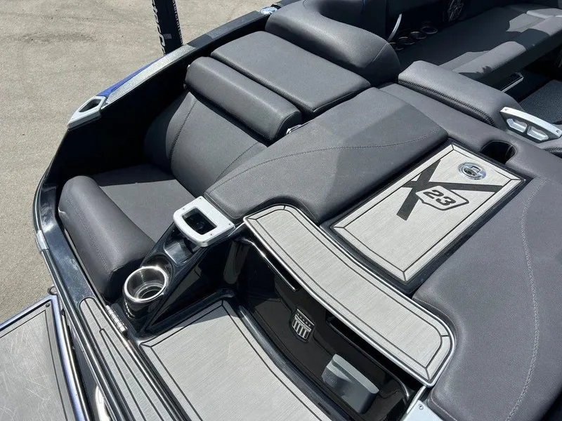 Slide: The Image of MasterCraft X23 2017 - 5