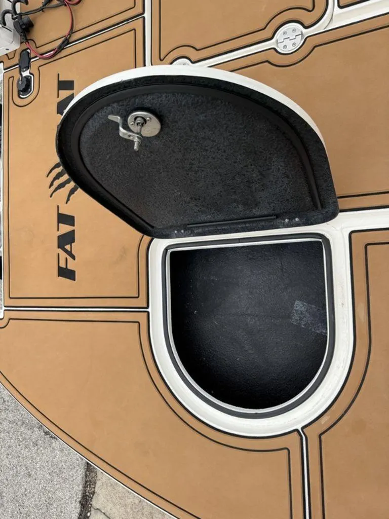 Slide: The Image of Fat Cat Boats Sniper 25 2023 - 16