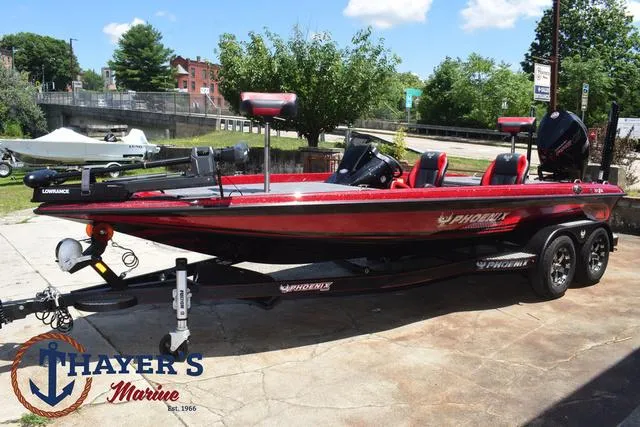 Slide: The Image of Phoenix Bass Boats 721 ZXL 2025 - 10