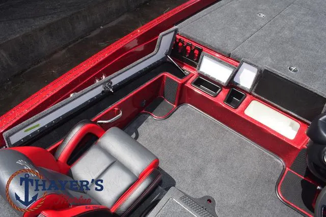 Slide: The Image of Phoenix Bass Boats 721 ZXL 2025 - 27