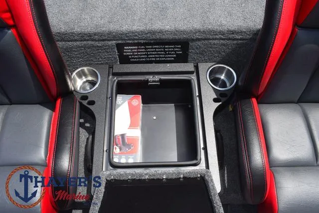 Slide: The Image of Phoenix Bass Boats 721 ZXL 2025 - 30