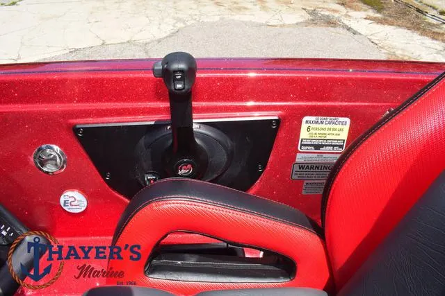 Slide: The Image of Phoenix Bass Boats 721 ZXL 2025 - 36