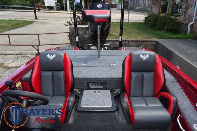 Slide: The Image of Phoenix Bass Boats 721 ZXL 2025 - 41