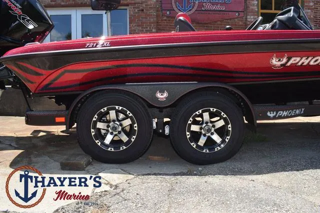 Slide: The Image of Phoenix Bass Boats 721 ZXL 2025 - 6