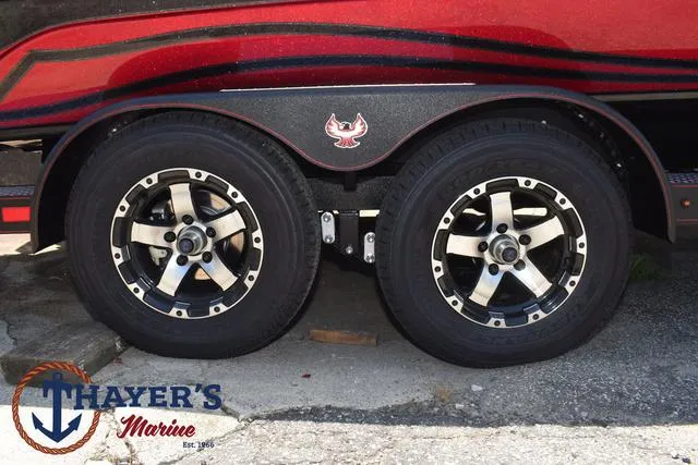 Slide: The Image of Phoenix Bass Boats 721 ZXL 2025 - 7