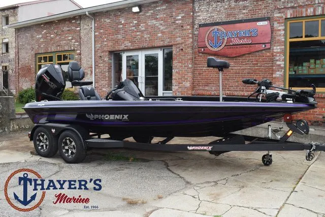 Slide: The Image of Phoenix Bass Boats 819 ZXL 2025 - 1