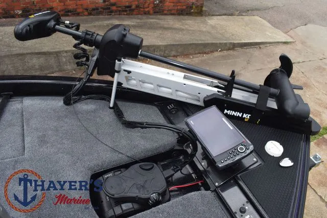 Slide: The Image of Phoenix Bass Boats 819 ZXL 2025 - 13