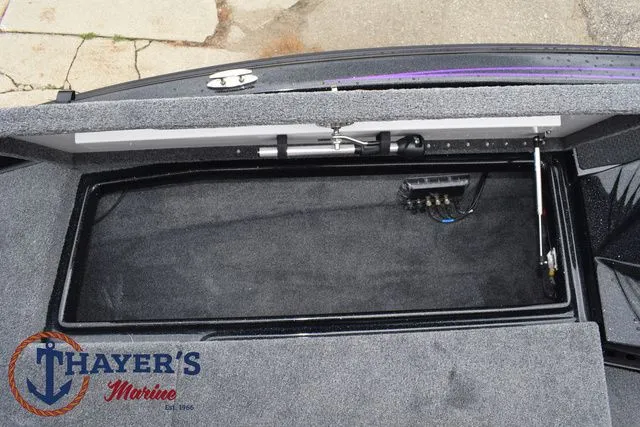 Slide: The Image of Phoenix Bass Boats 819 ZXL 2025 - 20