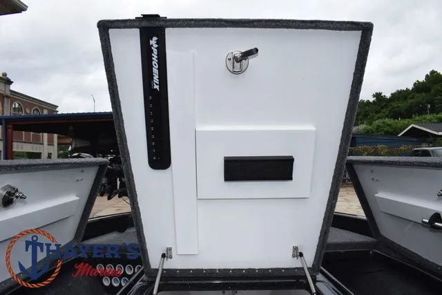 Slide: The Image of Phoenix Bass Boats 819 ZXL 2025 - 25
