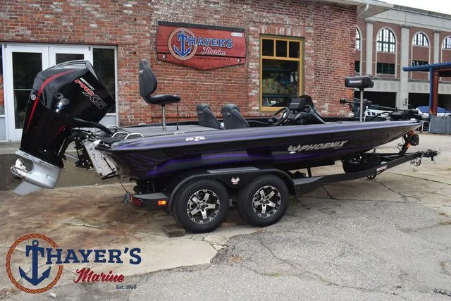 Slide: The Image of Phoenix Bass Boats 819 ZXL 2025 - 3