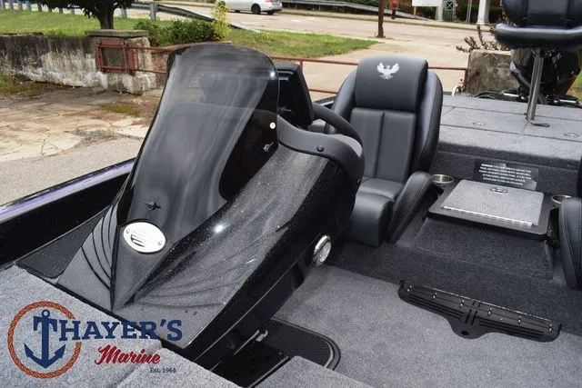 Slide: The Image of Phoenix Bass Boats 819 ZXL 2025 - 39