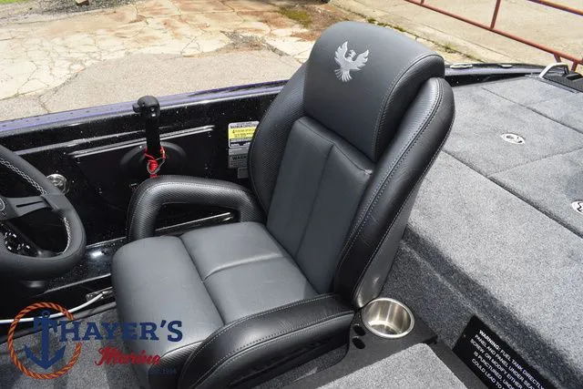 Slide: The Image of Phoenix Bass Boats 819 ZXL 2025 - 46