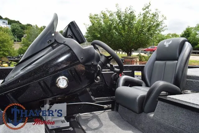 Slide: The Image of Phoenix Bass Boats 819 ZXL 2025 - 47