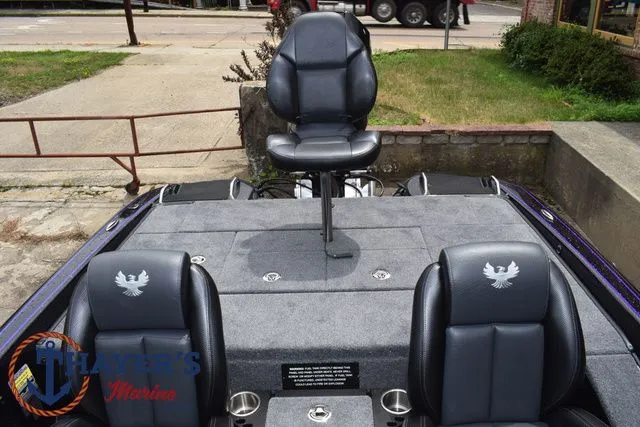 Slide: The Image of Phoenix Bass Boats 819 ZXL 2025 - 48