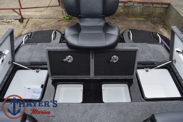 Slide: The Image of Phoenix Bass Boats 819 ZXL 2025 - 53