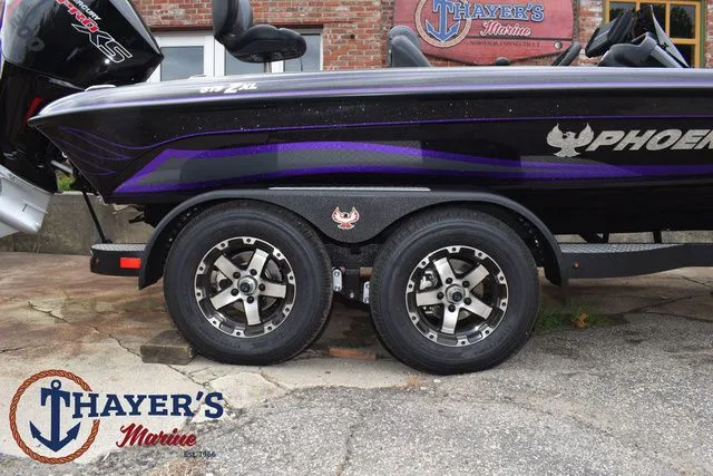 Slide: The Image of Phoenix Bass Boats 819 ZXL 2025 - 6