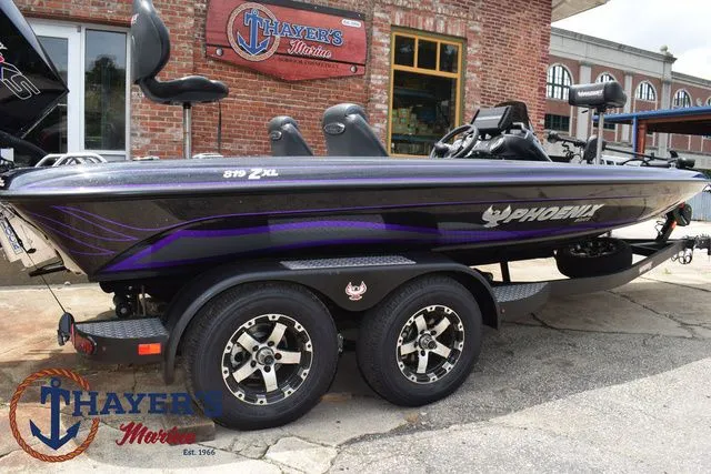 Slide: The Image of Phoenix Bass Boats 819 ZXL 2025 - 68