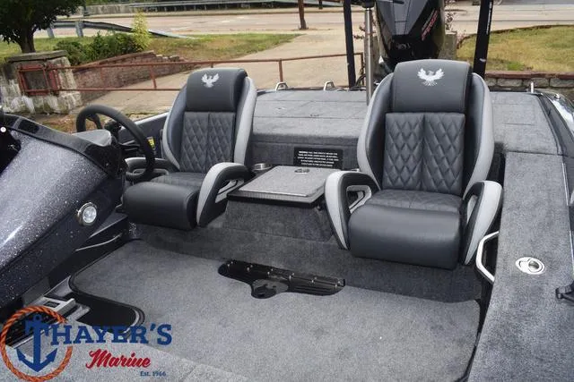 Slide: The Image of Phoenix Bass Boats 921 Elite 2025 - 15