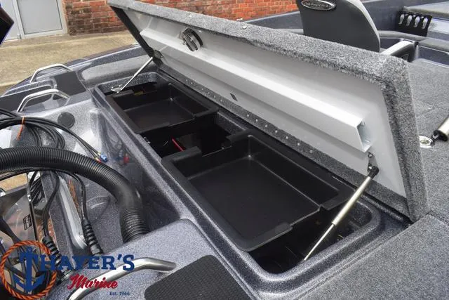 Slide: The Image of Phoenix Bass Boats 921 Elite 2025 - 38