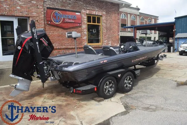 Slide: The Image of Phoenix Bass Boats 921 Elite 2025 - 46