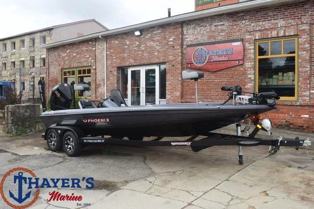 Slide: The Image of Phoenix Bass Boats 921 Elite 2025 - 48