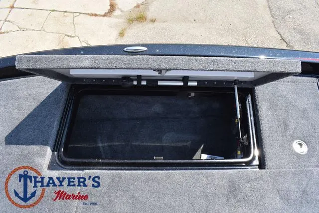 Slide: The Image of Phoenix Bass Boats 921 Elite 2025 - 15