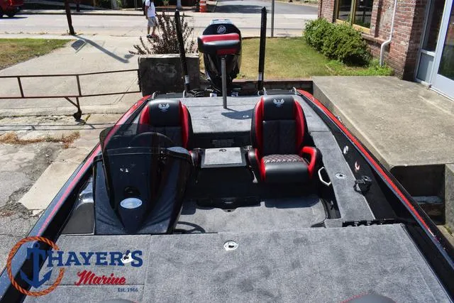 Slide: The Image of Phoenix Bass Boats 921 Elite 2025 - 22