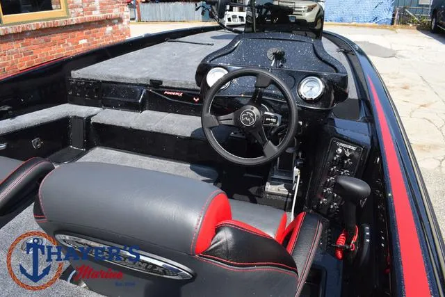 Slide: The Image of Phoenix Bass Boats 921 Elite 2025 - 36