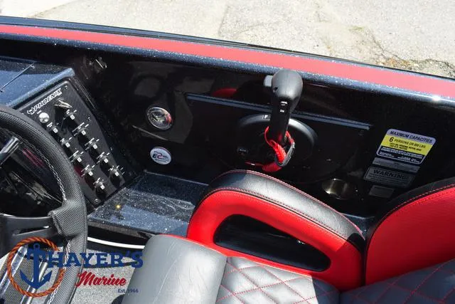 Slide: The Image of Phoenix Bass Boats 921 Elite 2025 - 38