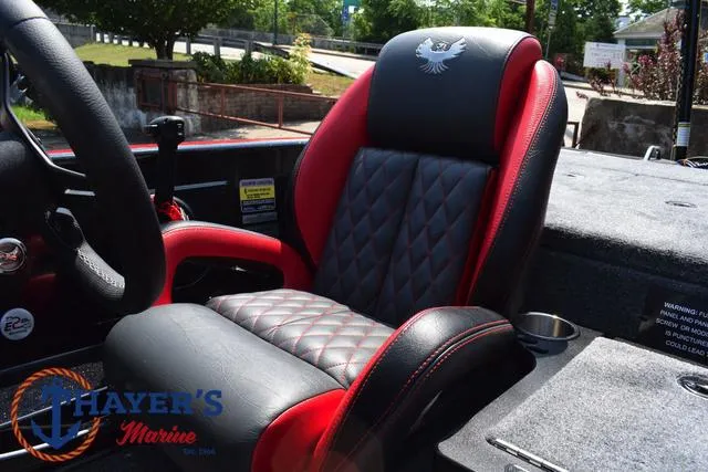 Slide: The Image of Phoenix Bass Boats 921 Elite 2025 - 42