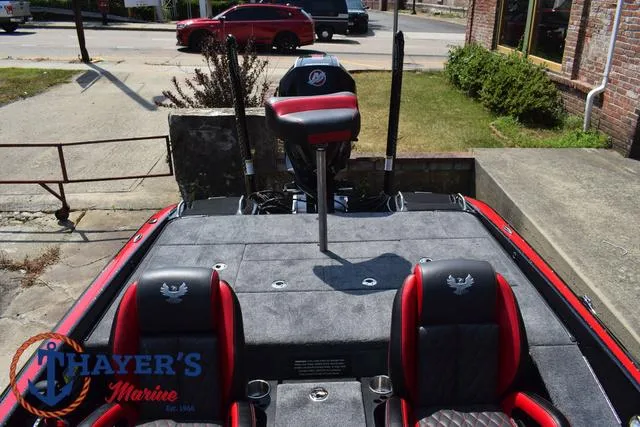 Slide: The Image of Phoenix Bass Boats 921 Elite 2025 - 45