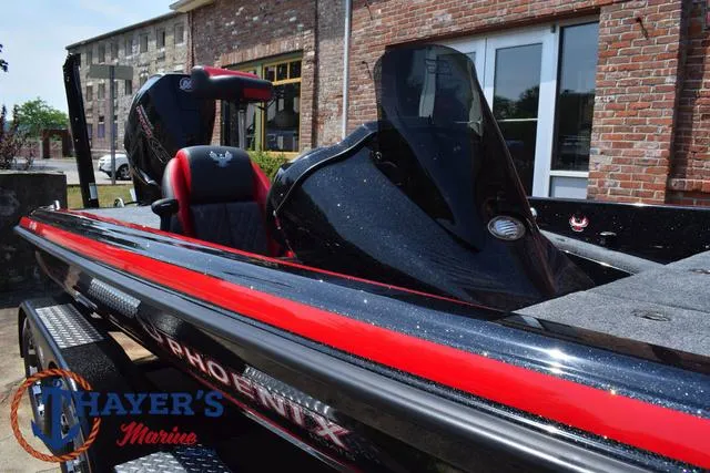 Slide: The Image of Phoenix Bass Boats 921 Elite 2025 - 62
