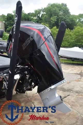 Slide: The Image of Phoenix Bass Boats 920 Elite II 2025 - 11