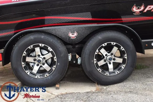 Slide: The Image of Phoenix Bass Boats 920 Elite II 2025 - 15