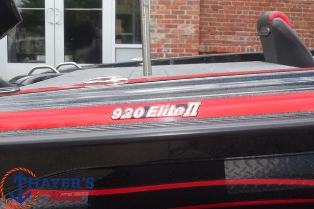 Slide: The Image of Phoenix Bass Boats 920 Elite II 2025 - 3