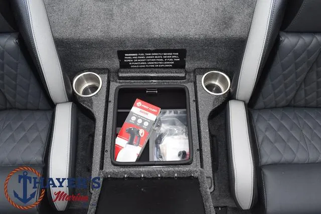 Slide: The Image of Phoenix Bass Boats 21 XE 2025 - 32