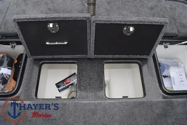 Slide: The Image of Phoenix Bass Boats 21 XE 2025 - 47