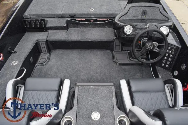 Slide: The Image of Phoenix Bass Boats 21 XE 2025 - 55