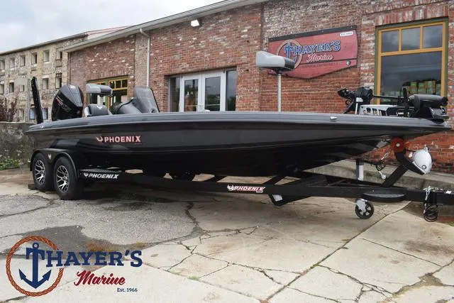 Slide: The Image of Phoenix Bass Boats 21 XE 2025 - 61