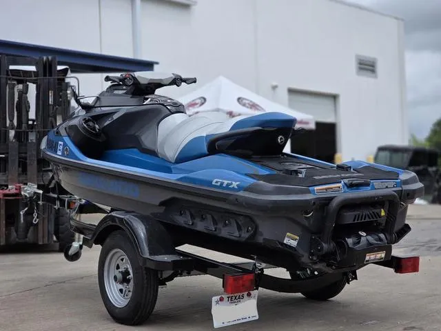 Slide: The Image of Sea-Doo GTX 170 IBR & Sound System 2021 - 3