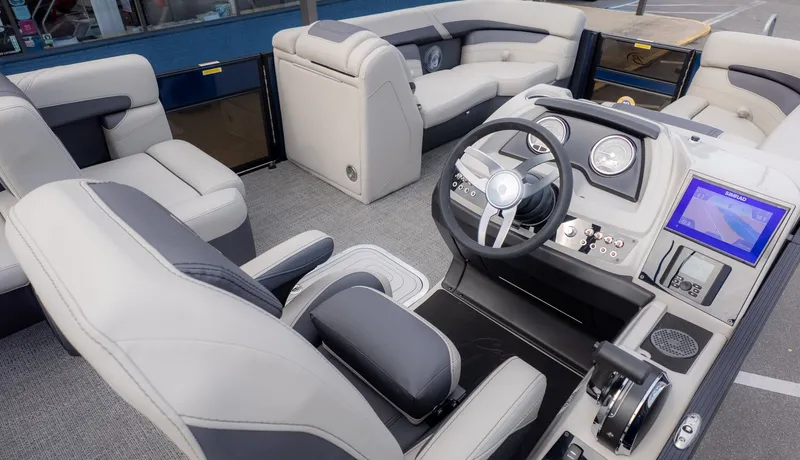 Slide: The Image of Barletta Cabrio 22U 2025 - 24