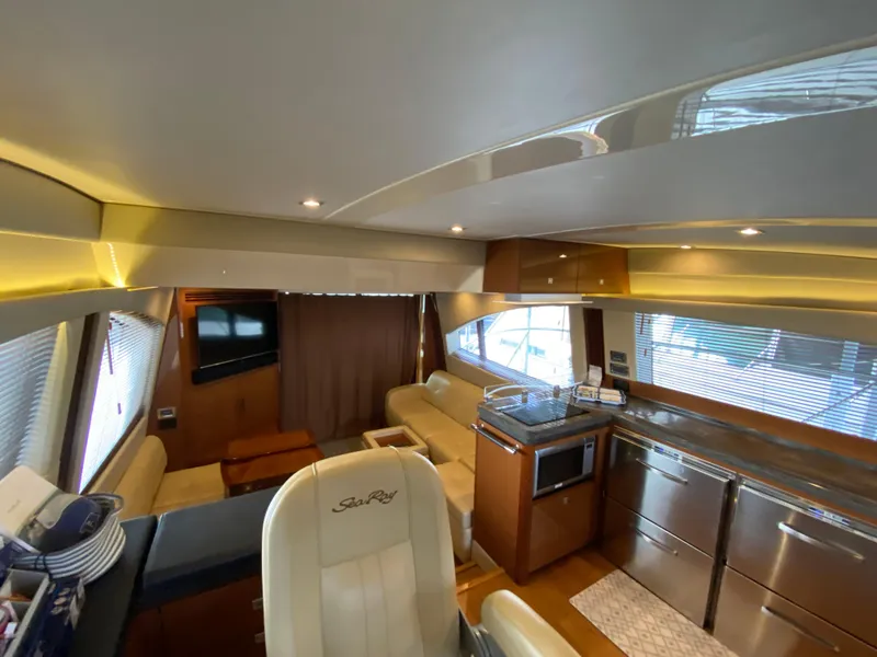 Slide: The Image of Sea Ray 510 Fly 2016 - 15