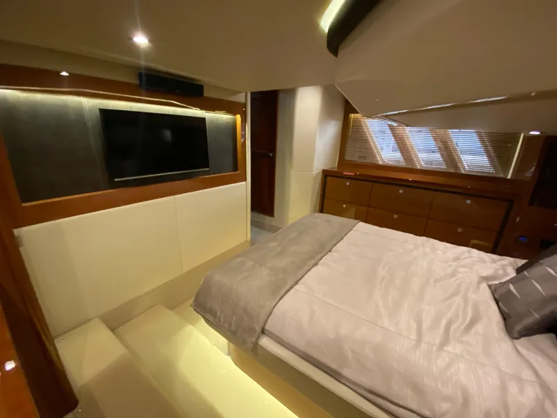 Slide: The Image of Sea Ray 510 Fly 2016 - 27