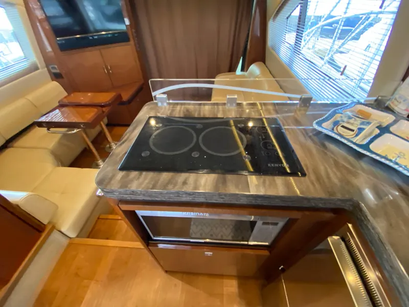 Slide: The Image of Sea Ray 510 Fly 2016 - 39