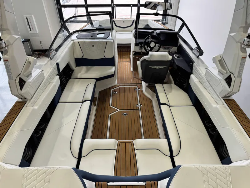 Slide: The Image of Nautique Super Air Nautique G23 2024 - 13